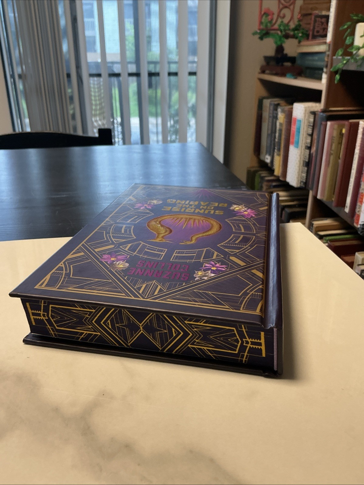 DELUXE SPRAYED EDGES ED. Suzanne Collins SUNRISE ON THE REAPING