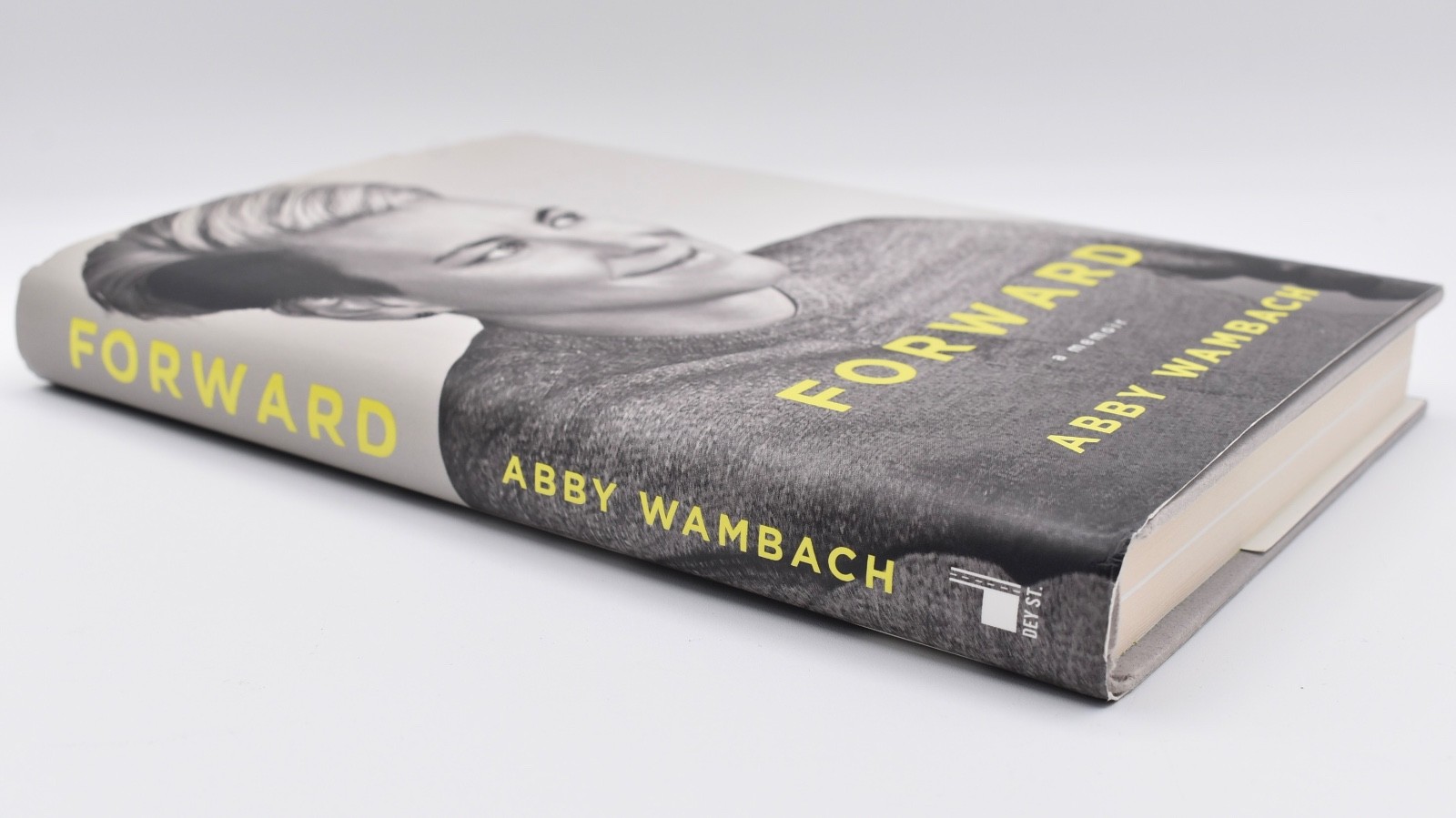 Forward : A Memoir by Abby Wambach 2016 1st Edition HC/DJ SIGNED by Author