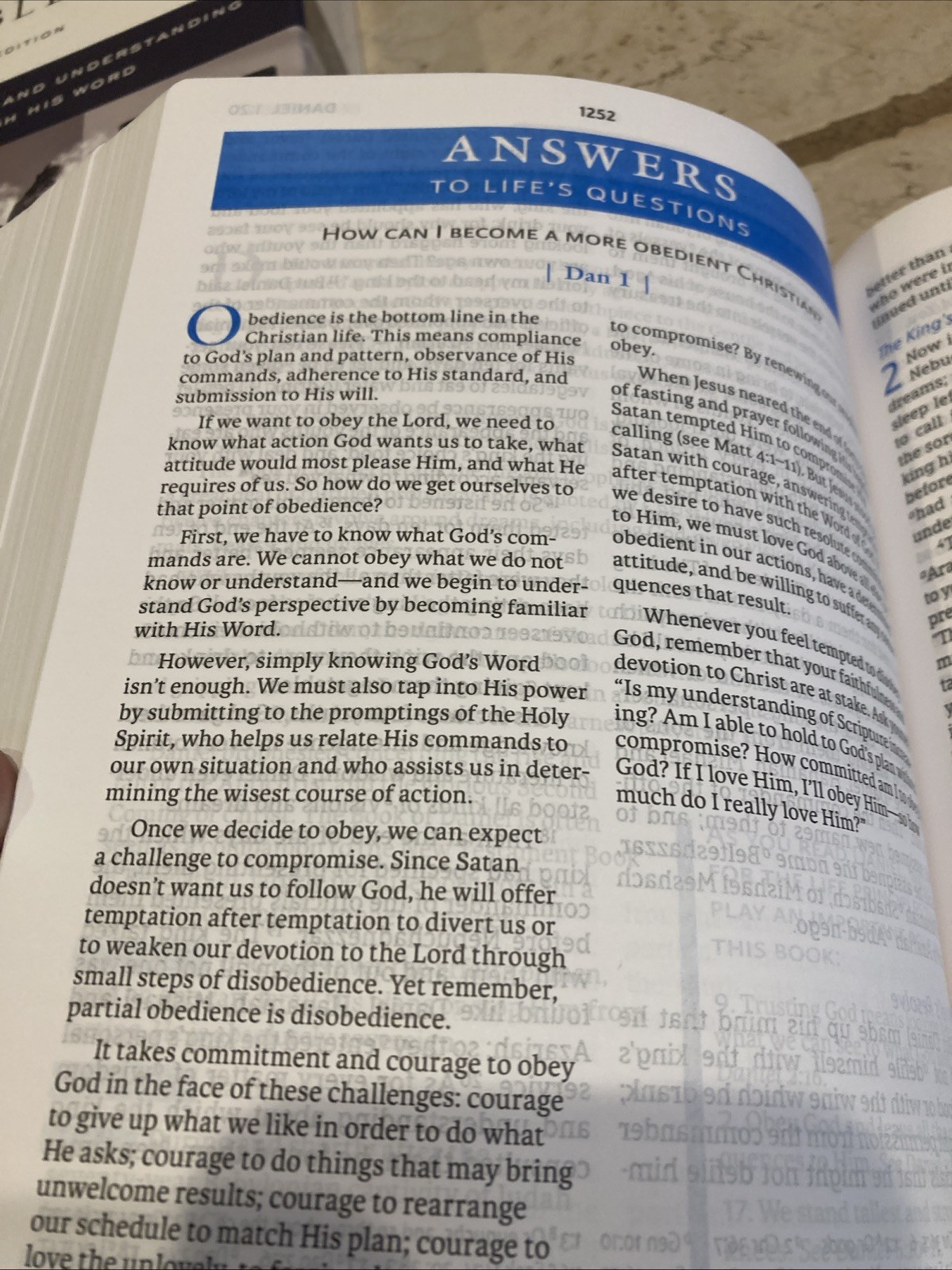 NASB Charles F. Stanley Life Principles Bible BLACK LEATHER SOFT