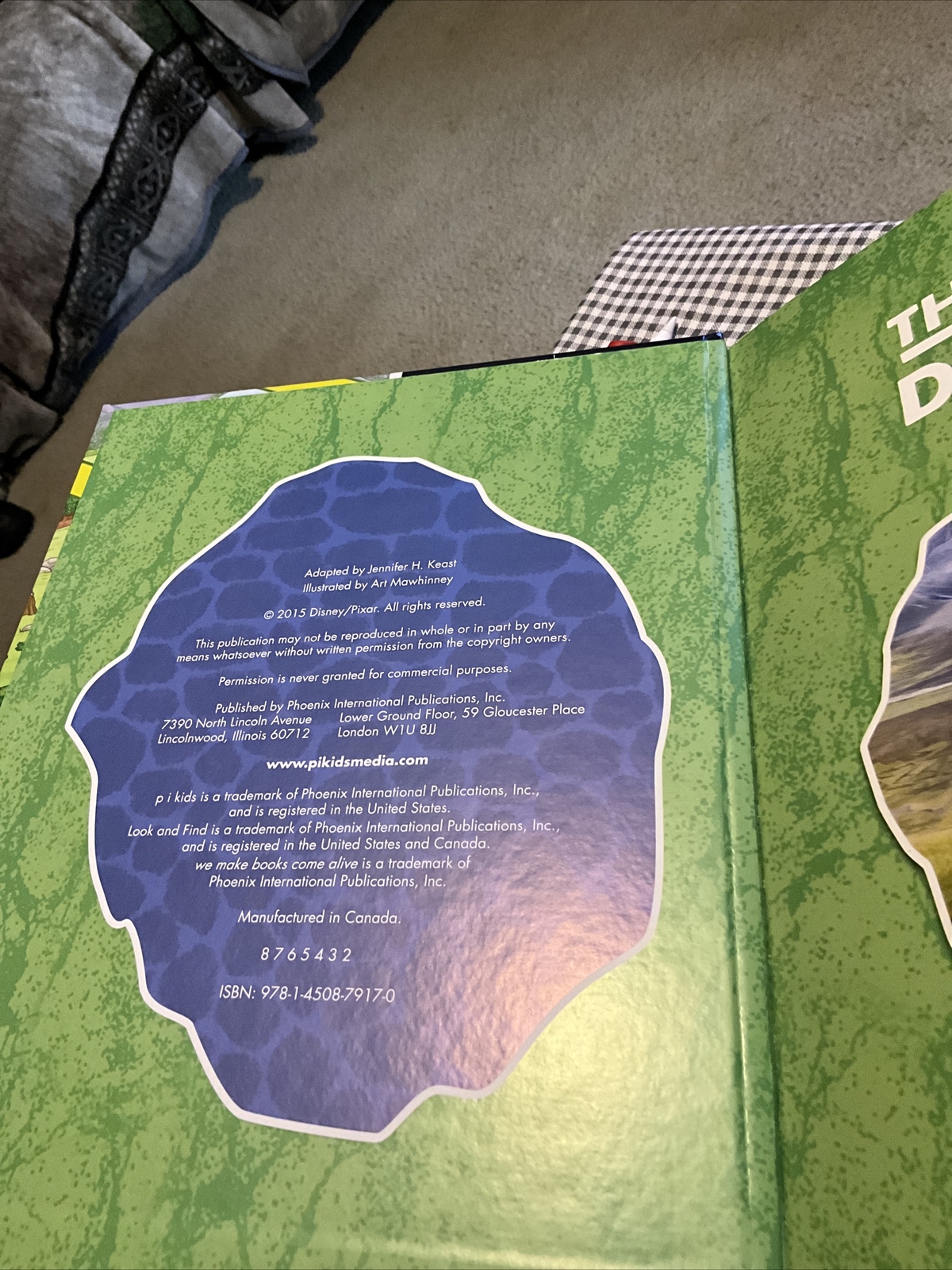 The Good Dinosaur Look &Find by Phoenix International Publications Book 2015 VTG