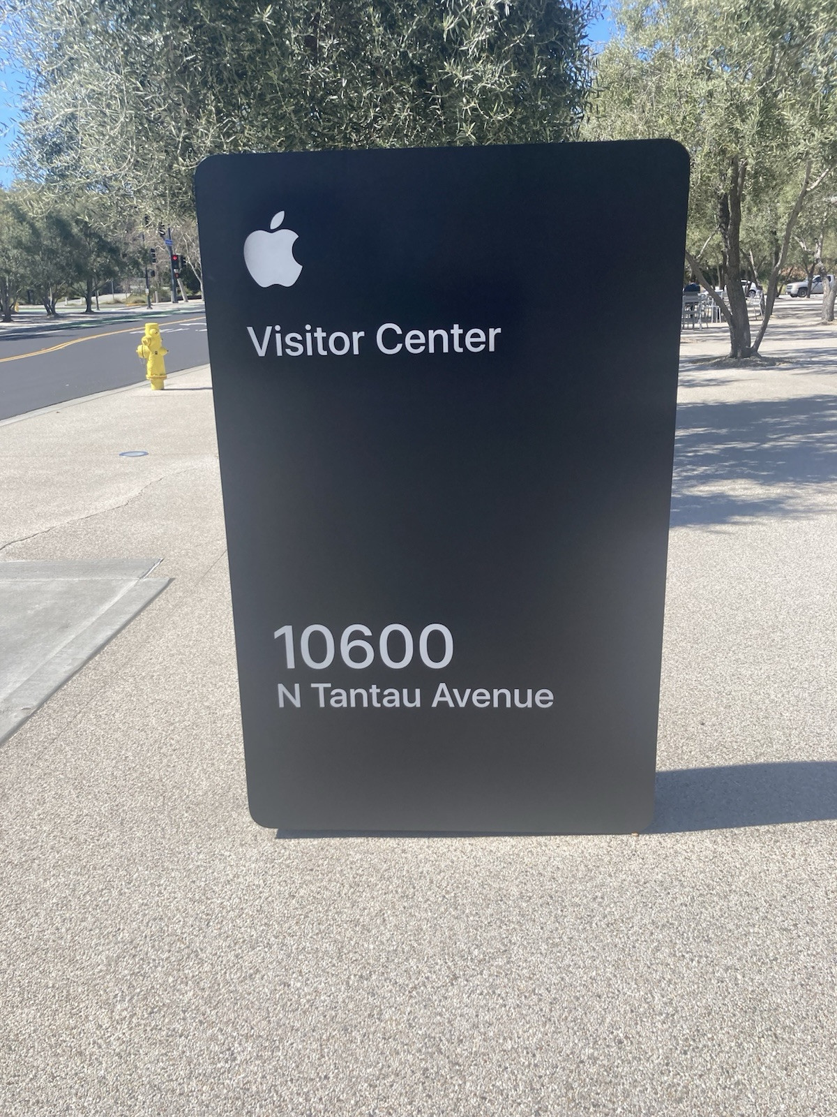 Brand new Apple Visitor Center Notebooks (free pick up)