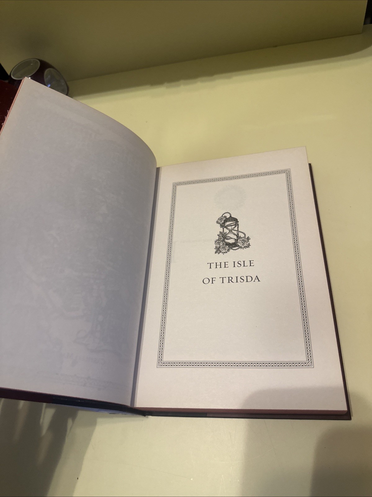 CARAVAL DELUXE EDITION STEPHANIE GARBER HC RARE COLLECTIBLE SIGNED BOOK C3