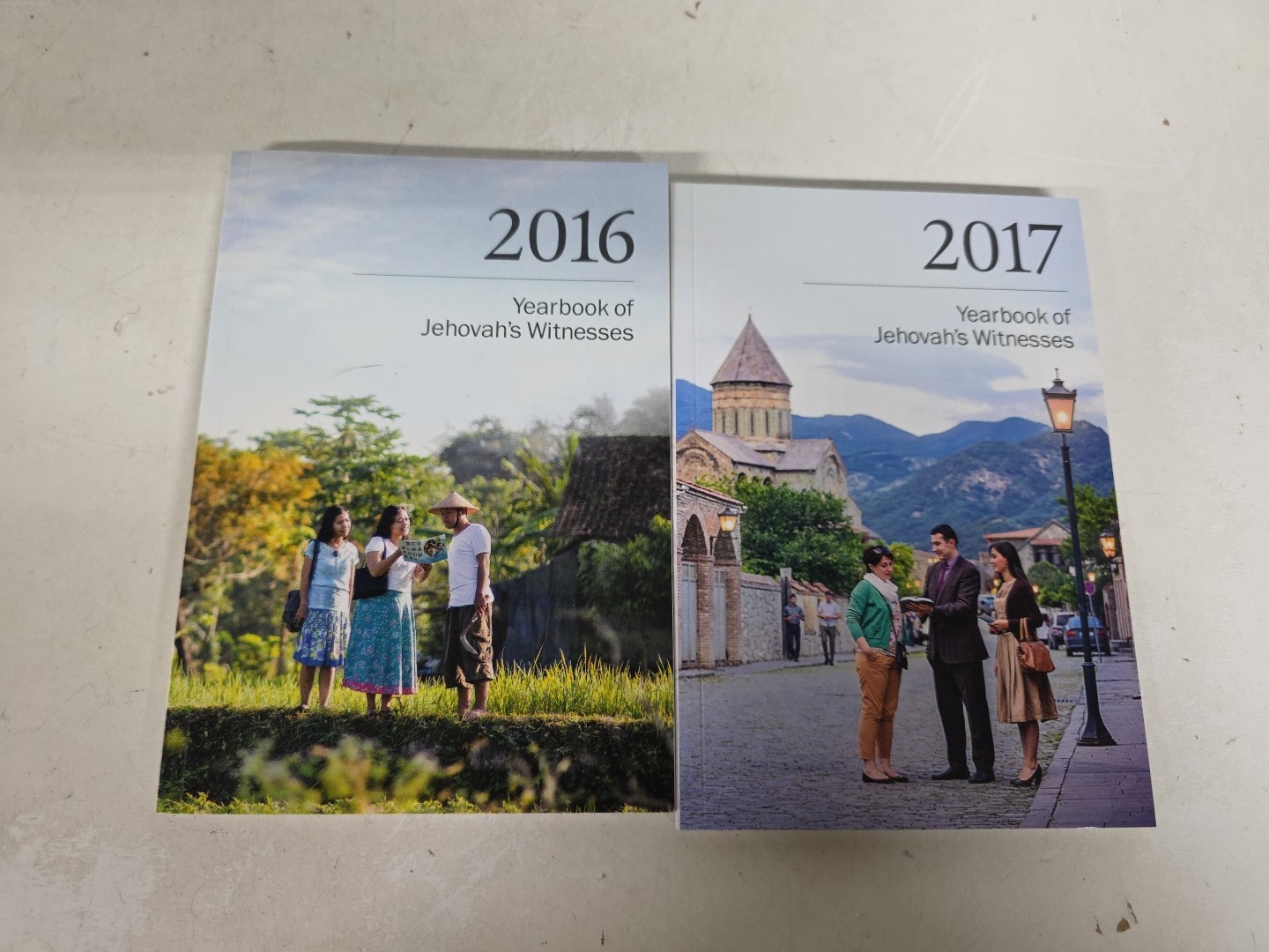Watchtower Yearbooks 1990s-2010s Lot Of 12 – Yearbook Of Jehovah’s Witnesses
