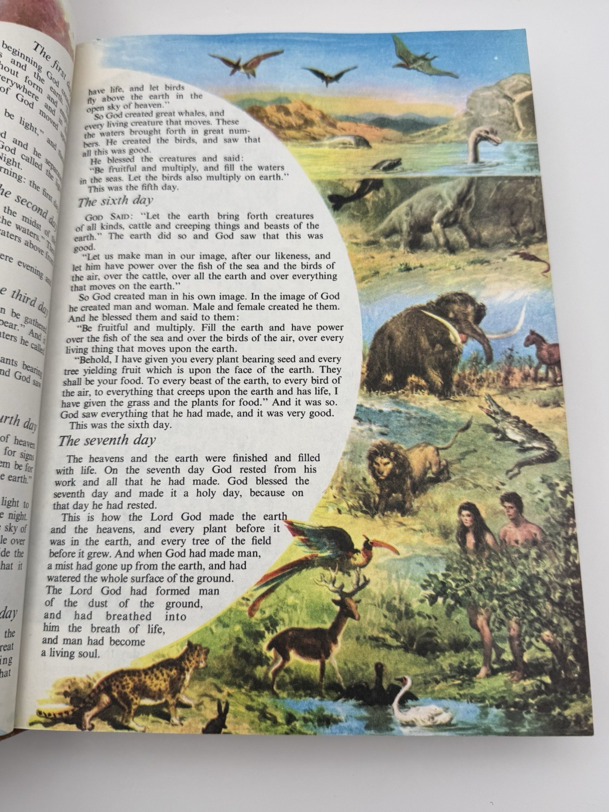 The Children’s Bible Hardcover Illustrated Golden Press 1965 Ages 4-8 OT/NT