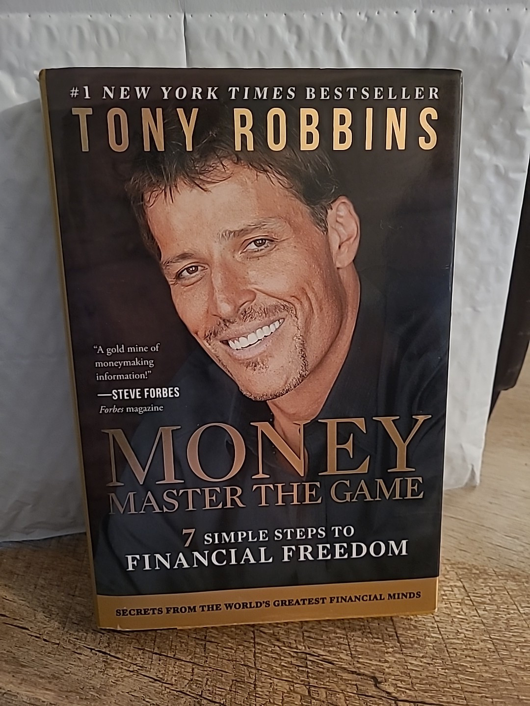 MONEY Master the Game: 7 Simple Steps to Financial Freedom -Hard back