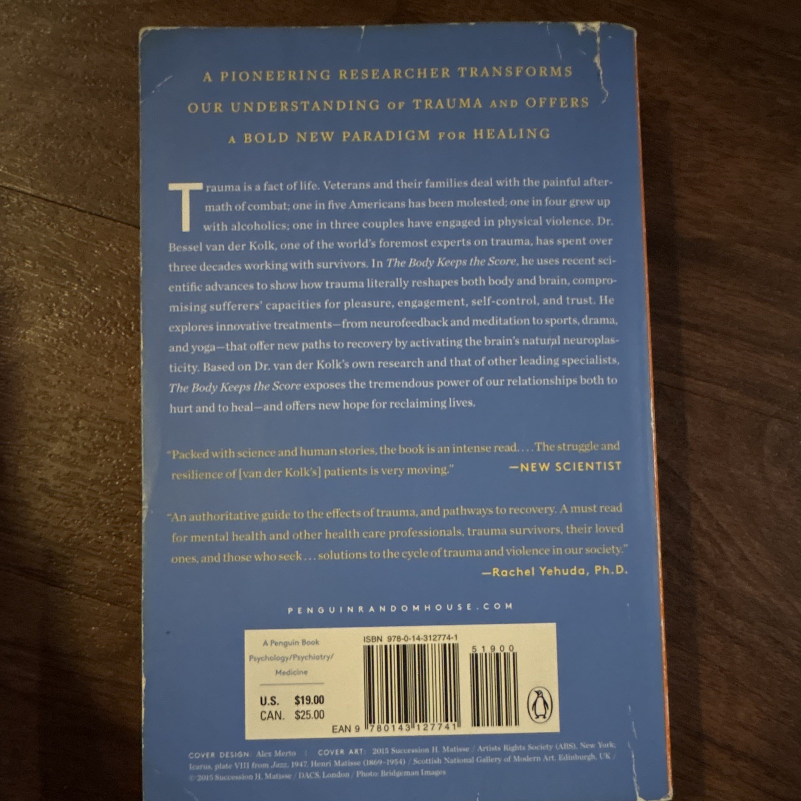 The Body Keeps the Score by Bessel van der Kolk, M.D. – Paperback 2015 English